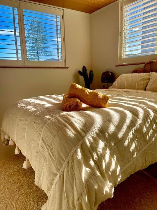 Chic Beachside Getaway 2Br 2Bath Fully Equipped Appartement Gold Coast Buitenkant foto
